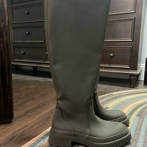 Knee high Zara Lug Sole